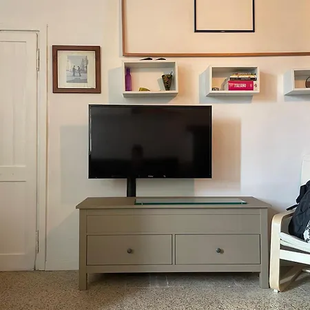 Garnden's House Apartment